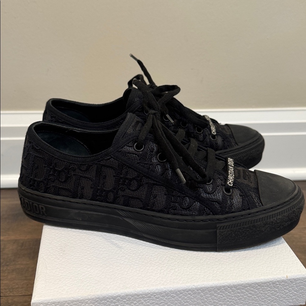 Christian Dior Walk'n'Dior Black Sneakers - Picture 4 of 11
